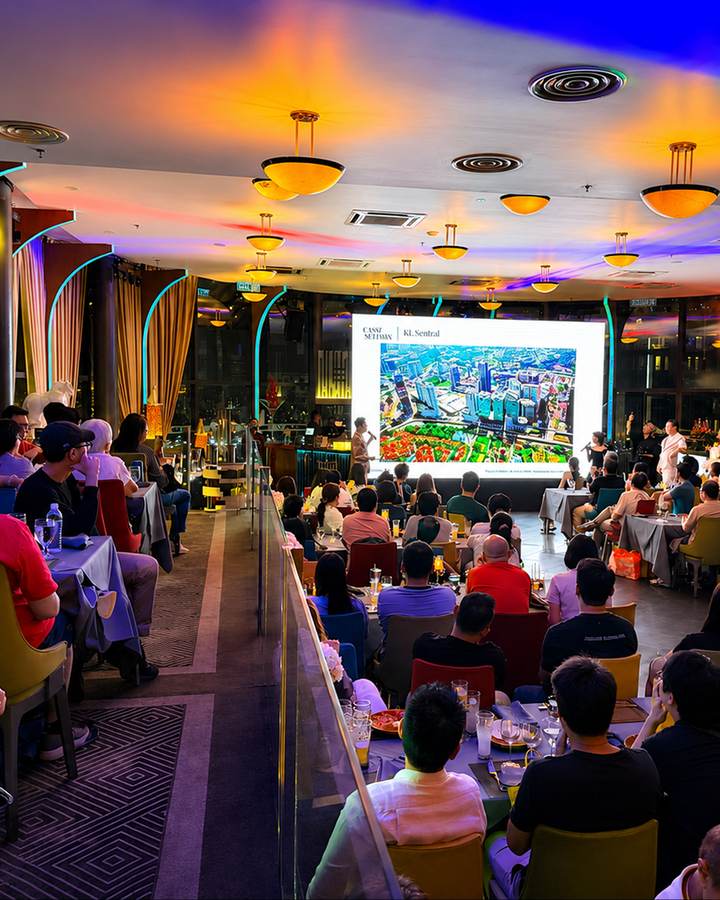 An evening market briefing for clients on a Crestbrick Kuala Lumpur trip
